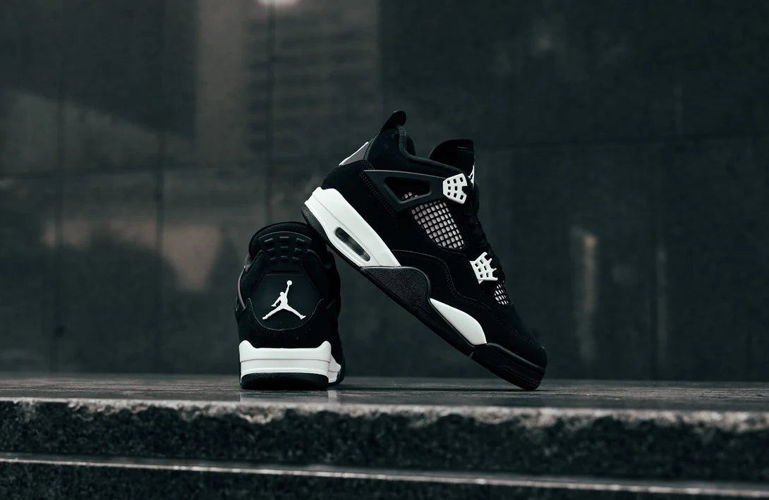Air Jordan 4 White Thunder FQ8138-001 | Sneakers per Uomo e Donna in Edizione Limitata | Mush Kicks