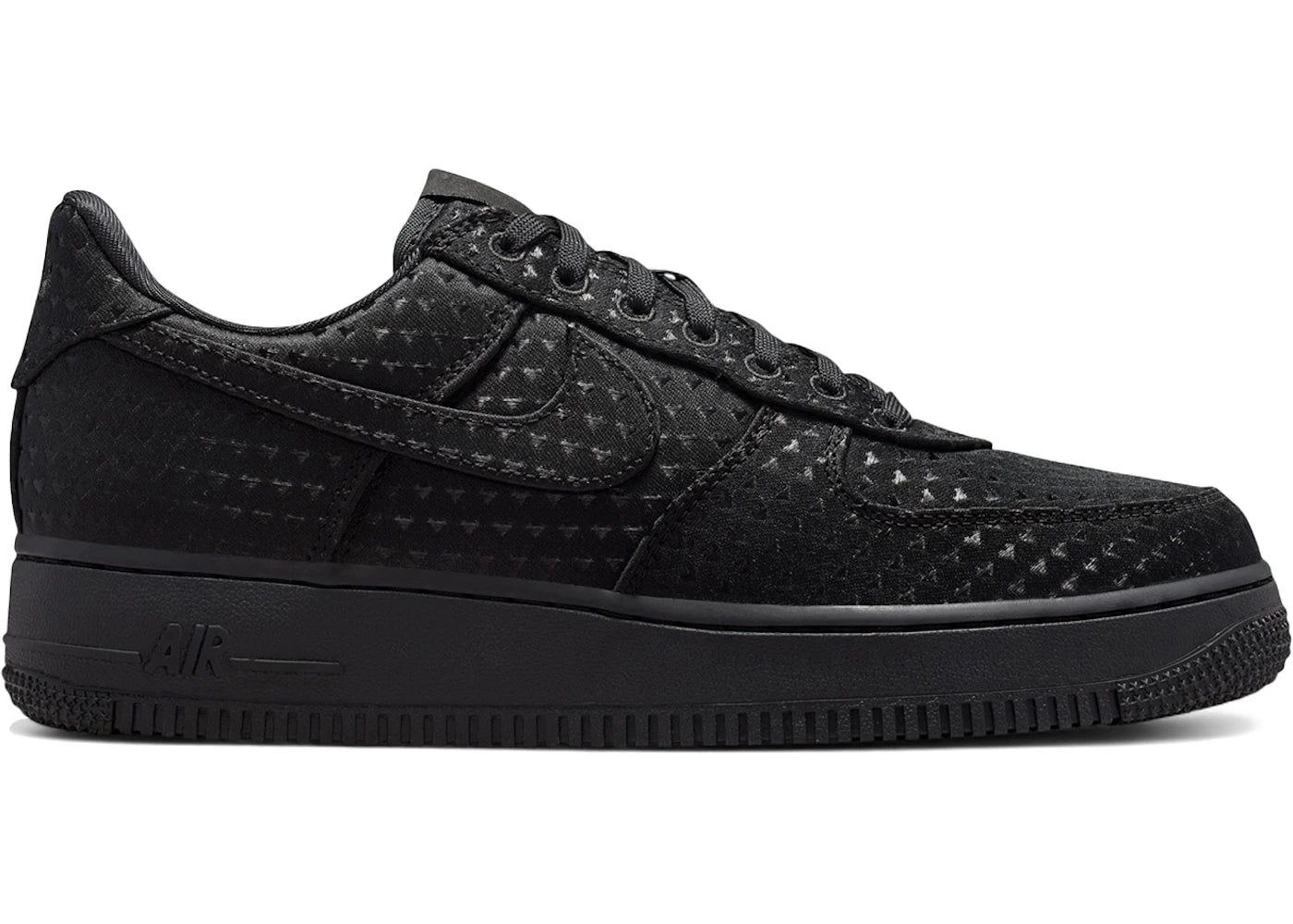 Air Force 1 Low Valentine\&s Day Triple Black (2026) - IQ9965-001