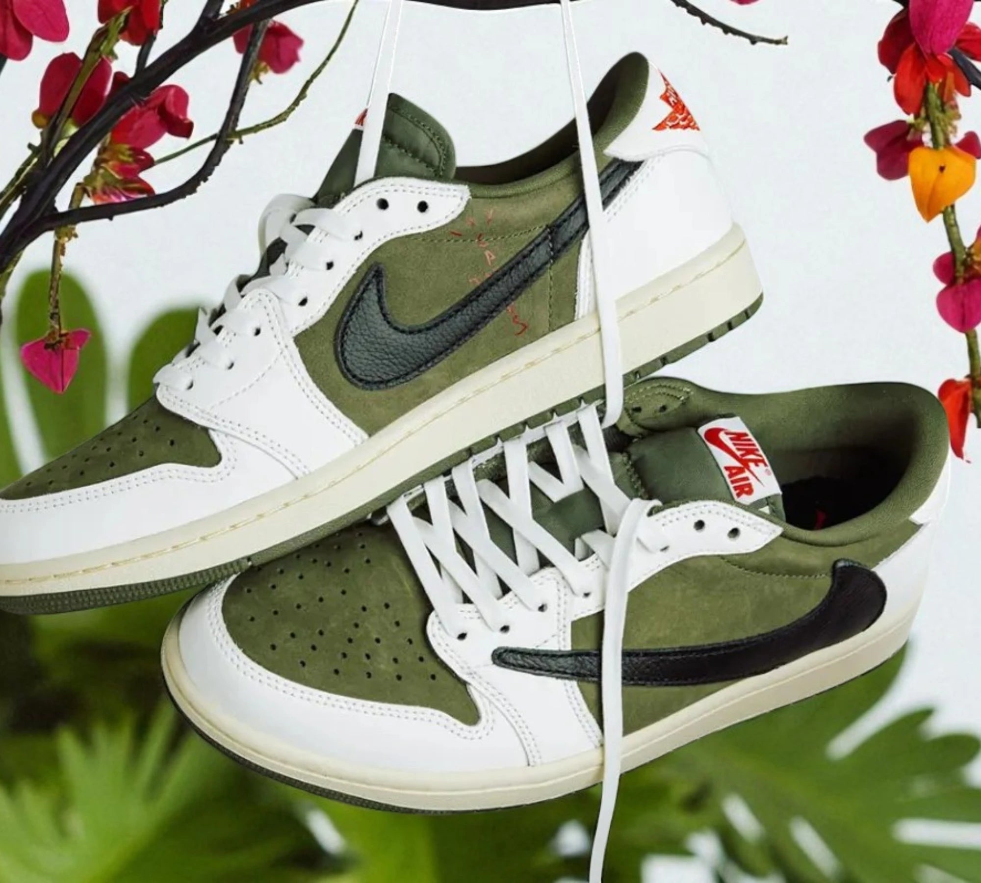 Collezione Nike Travis Scott | Sneakers per Uomo e Donna in Edizione Limitata | Mush Kicks