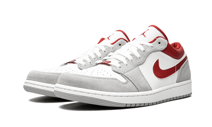 air-jordan-1-low-se-light-smoke-grey-gym-red-45a6e4