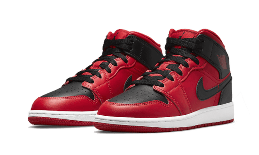 air-jordan-1-mid-reverse-bred-45a6e4