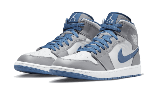 air-jordan-1-mid-true-blue-45a6e4