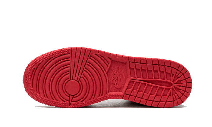 air-jordan-1-mid-very-berry-45a6e4