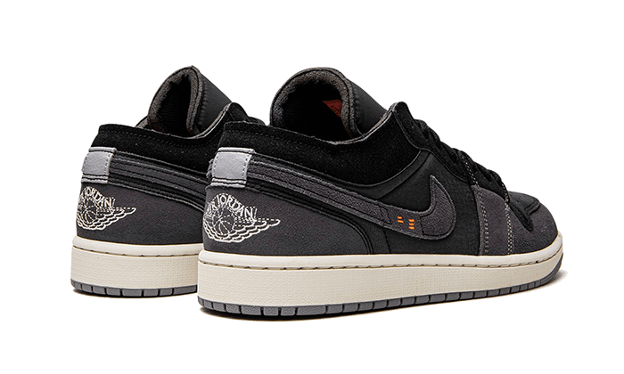 air-jordan-1-low-inside-out-black-45a6e4