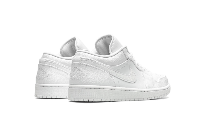 air-jordan-1-low-triple-white-45a6e4
