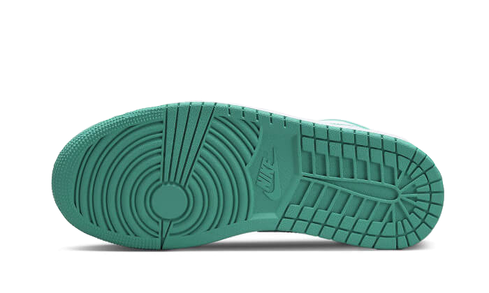 air-jordan-1-low-new-emerald-45a6e4