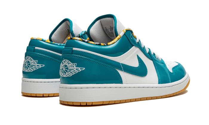 air-jordan-1-low-se-barcelona-print-45a6e4