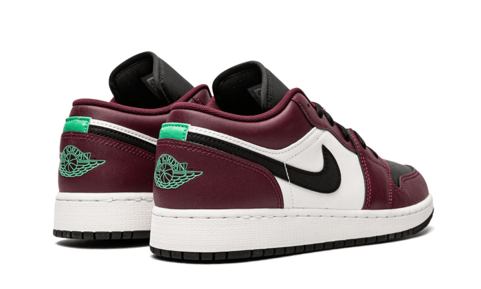 air-jordan-1-low-se-dark-beetroot-black-roma-green-45a6e4