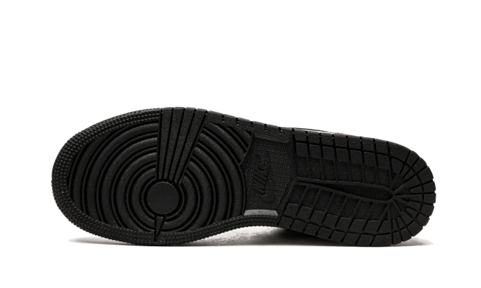 air-jordan-1-low-se-dark-beetroot-black-roma-green-45a6e4