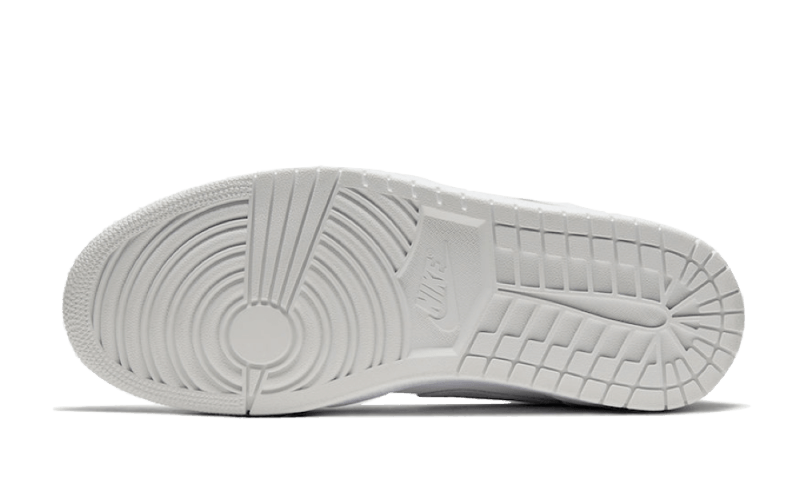 air-jordan-1-low-sky-grey-paris-45a6e4