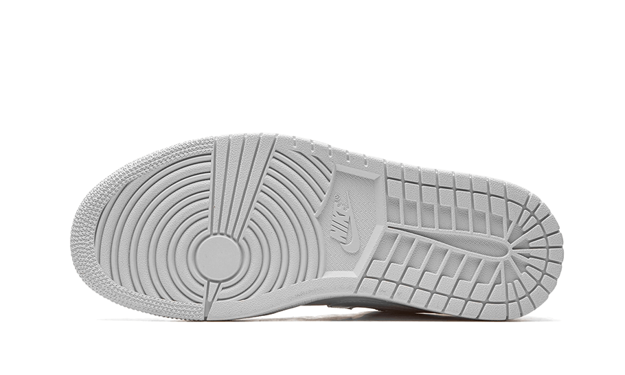 air-jordan-1-low-triple-white-patent-swoosh-2022-45a6e4