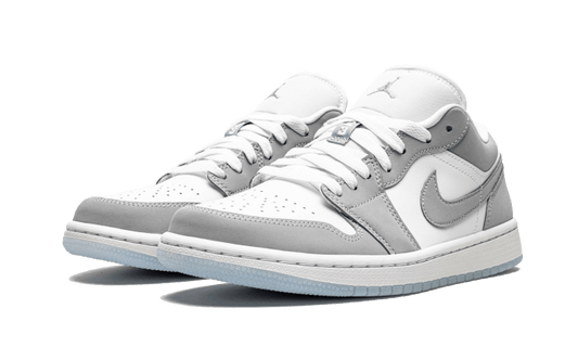 air-jordan-1-low-wolf-grey-45a6e4