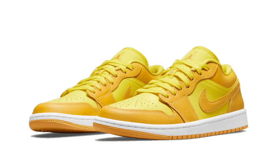 air-jordan-1-low-yellow-strike-45a6e4