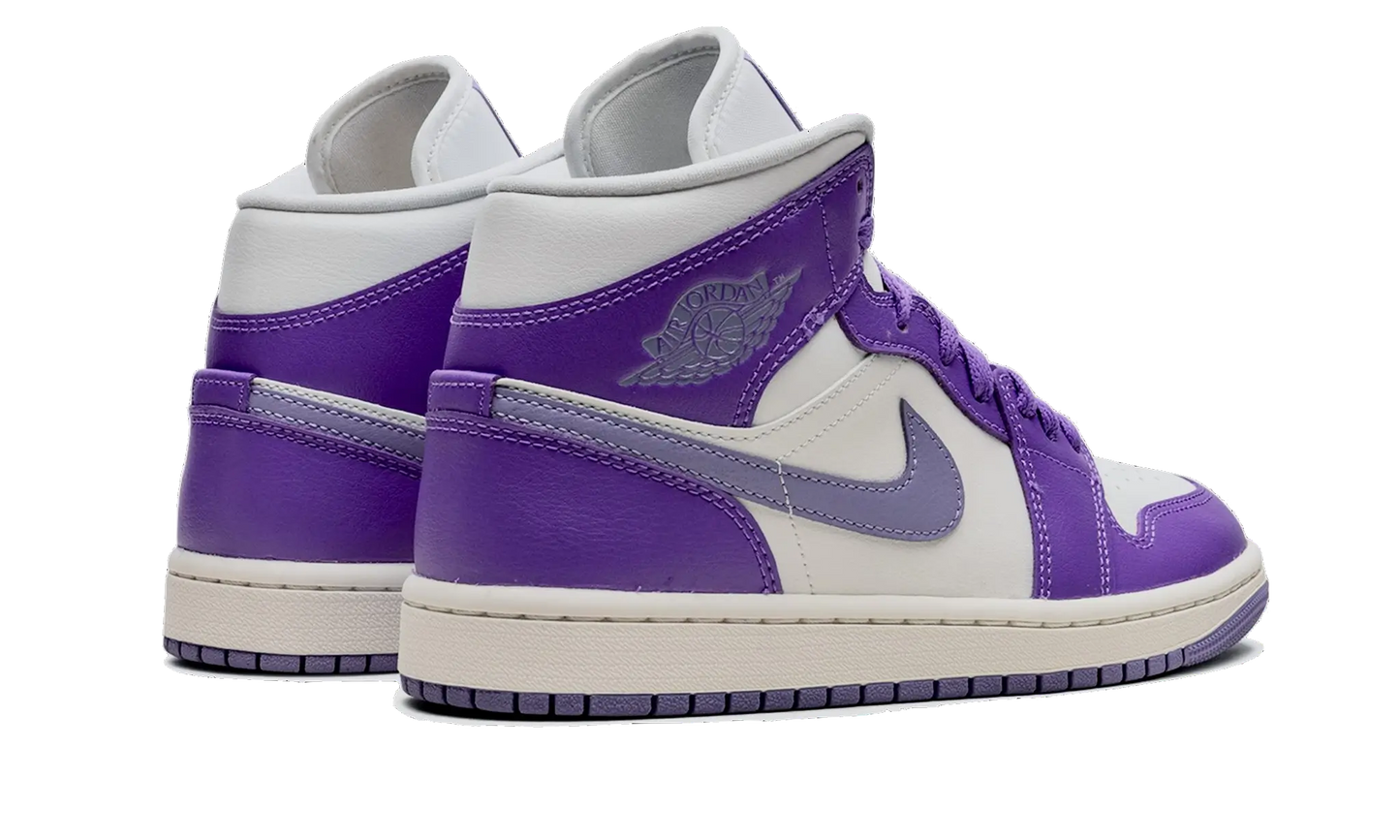 air-jordan-1-mid-action-grape-45a6e4