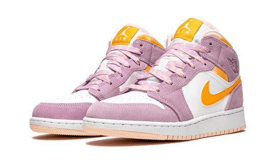 air-jordan-1-mid-arctic-pink-45a6e4