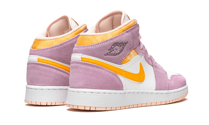 air-jordan-1-mid-arctic-pink-45a6e4