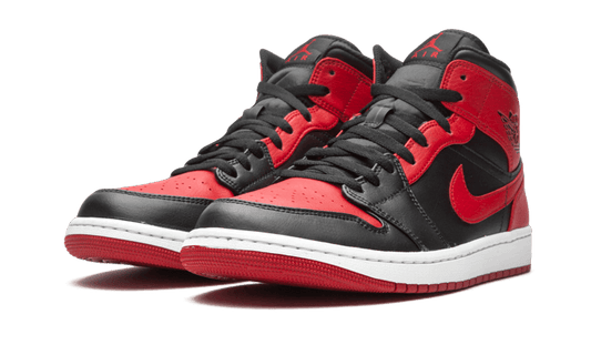 air-jordan-1-mid-banned-2020-45a6e4