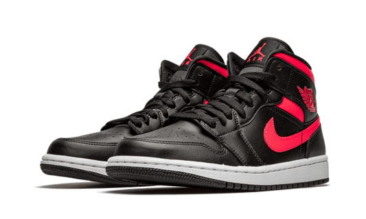 air-jordan-1-mid-black-siren-red-45a6e4