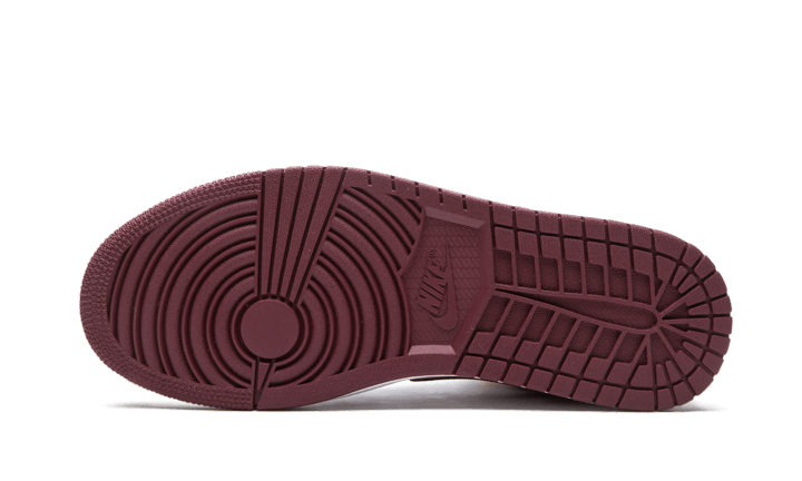 air-jordan-1-mid-se-black-dark-beetroot-45a6e4