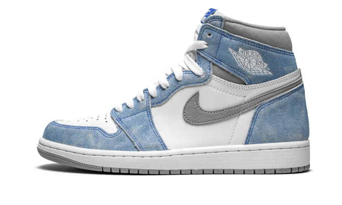 air-jordan-1-retro-high-og-hyper-royal-45a6e4