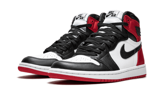 air-jordan-1-retro-high-satin-black-toe-45a6e4