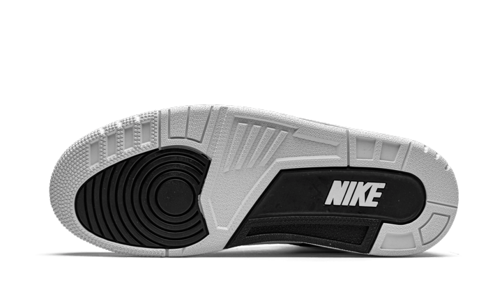 air-jordan-3-retro-fragment-white-black-45a6e4
