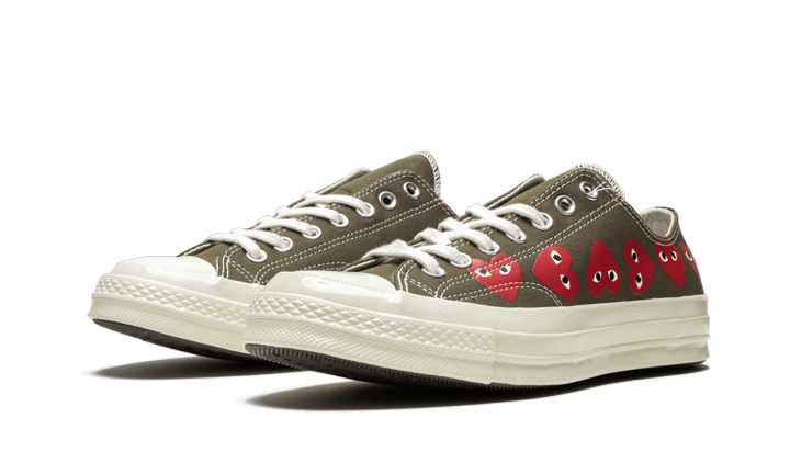chuck-taylor-all-star-70s-ox-comme-des-garons-play-multi-heart-green-45a6e4