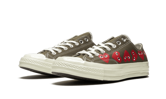 chuck-taylor-all-star-70s-ox-comme-des-garons-play-multi-heart-green-45a6e4