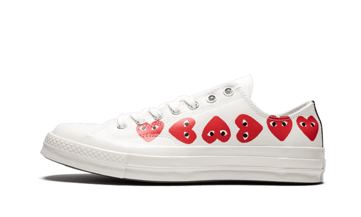 chuck-taylor-all-star-70s-ox-comme-des-garons-play-multi-heart-white-45a6e4