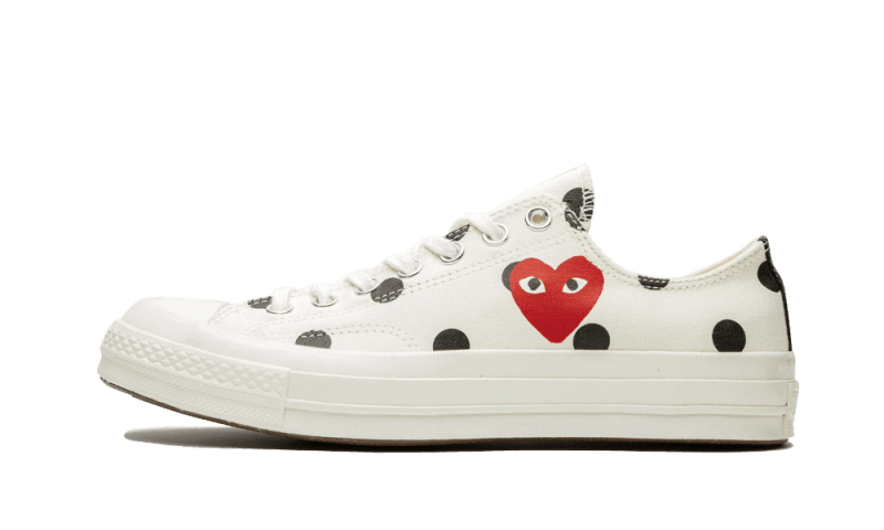 chuck-taylor-all-star-70s-ox-comme-des-garons-play-polka-dot-white-45a6e4