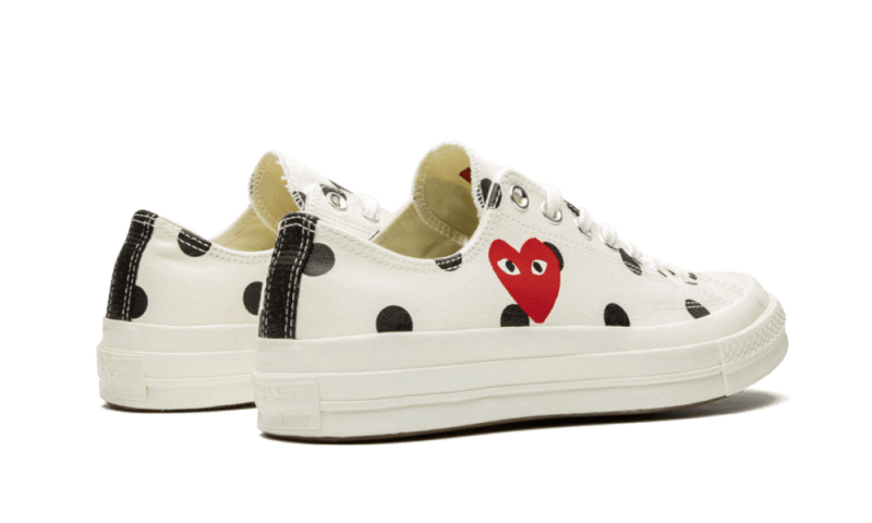 chuck-taylor-all-star-70s-ox-comme-des-garons-play-polka-dot-white-45a6e4