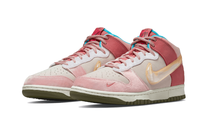 Nike Dunk Mid Social Status Free Lunch Strawberry Milk -
