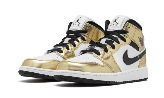 air-jordan-1-mid-white-metallic-gold-45a6e4