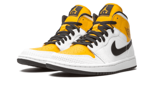 air-jordan-1-mid-laser-orange-45a6e4