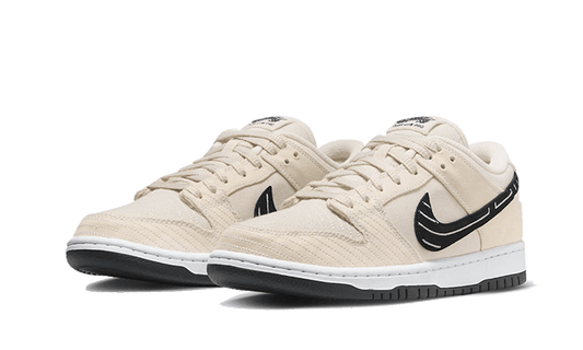 Nike SB Dunk Low Albino & Preto - FD2627-200
