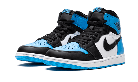 air-jordan-1-retro-high-og-unc-toe-2023-45a6e4