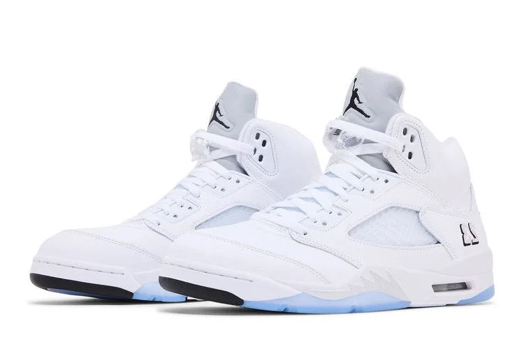 Air Jordan 5 Retro 'White Metallic' 2026 (HQ7978 103) vista laterale
