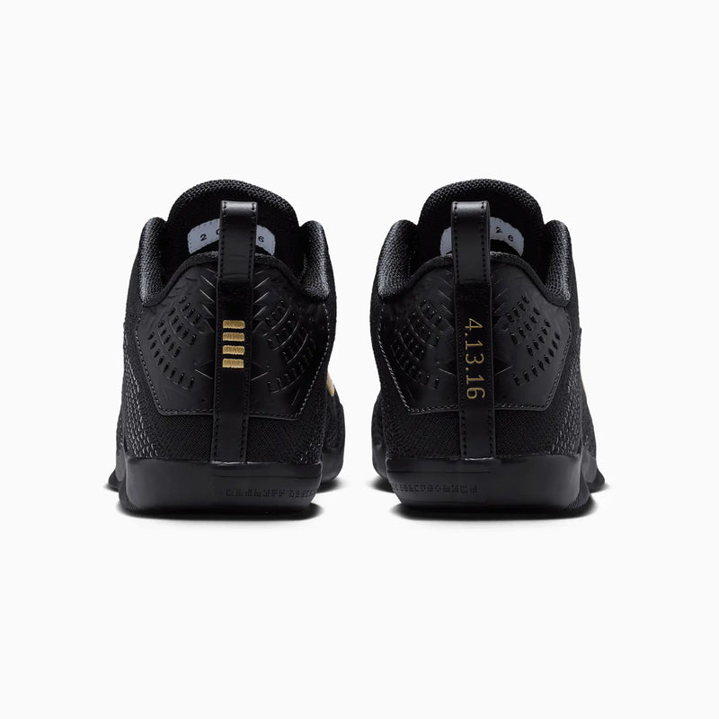 Nike Kobe 11 Elite Low Protro 'Fade To Black' 2026 dettaglio suola e materiali