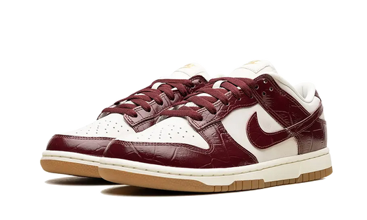 Nike Dunk Low LX Dark Team Red - FJ2260-004