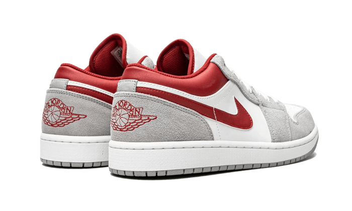 air-jordan-1-low-se-light-smoke-grey-gym-red-45a6e4