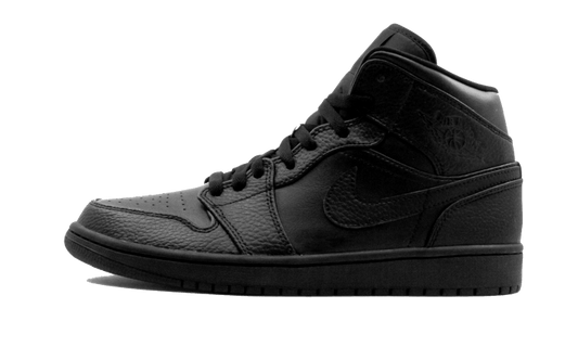air-jordan-1-mid-triple-black-45a6e4