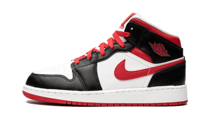 air-jordan-1-mid-very-berry-45a6e4