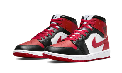 air-jordan-1-mid-white-bred-toe-45a6e4