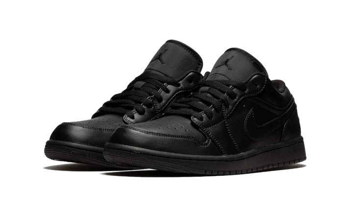 air-jordan-1-low-triple-black-2022-45a6e4