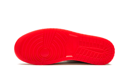air-jordan-1-high-og-spider-man-across-the-spider-verse-45a6e4