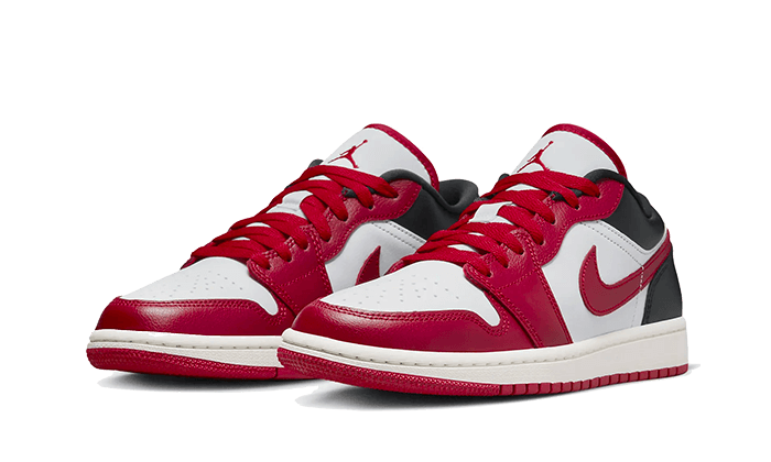 air-jordan-1-low-reverse-black-toe-45a6e4