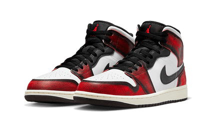 air-jordan-1-mid-se-wear-away-chicago-45a6e4