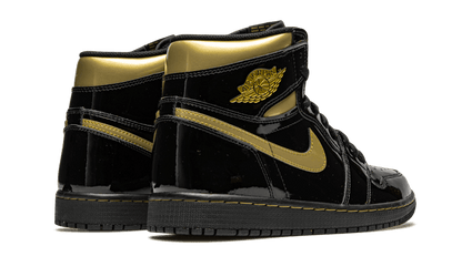 air-jordan-1-high-black-metallic-gold-45a6e4