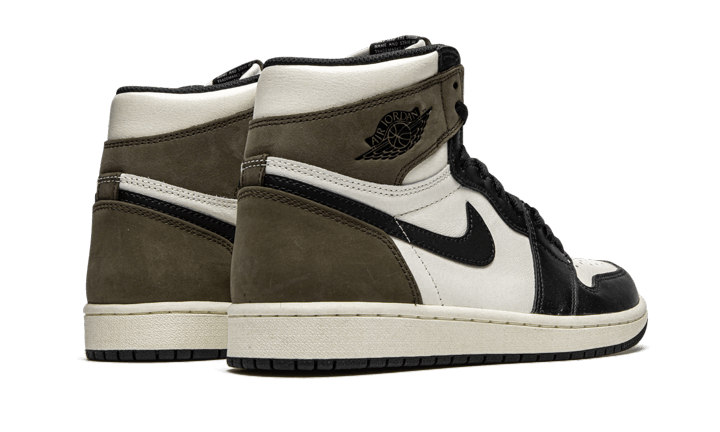 air-jordan-1-high-dark-mocha-45a6e4