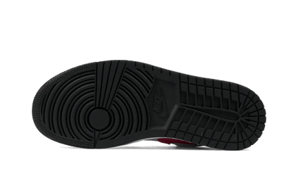 air-jordan-1-low-black-siren-red-45a6e4